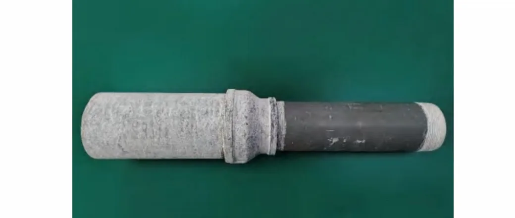 Rolled galvanized pipe nipple with no red rust on the thread after neutral salt-spray testing